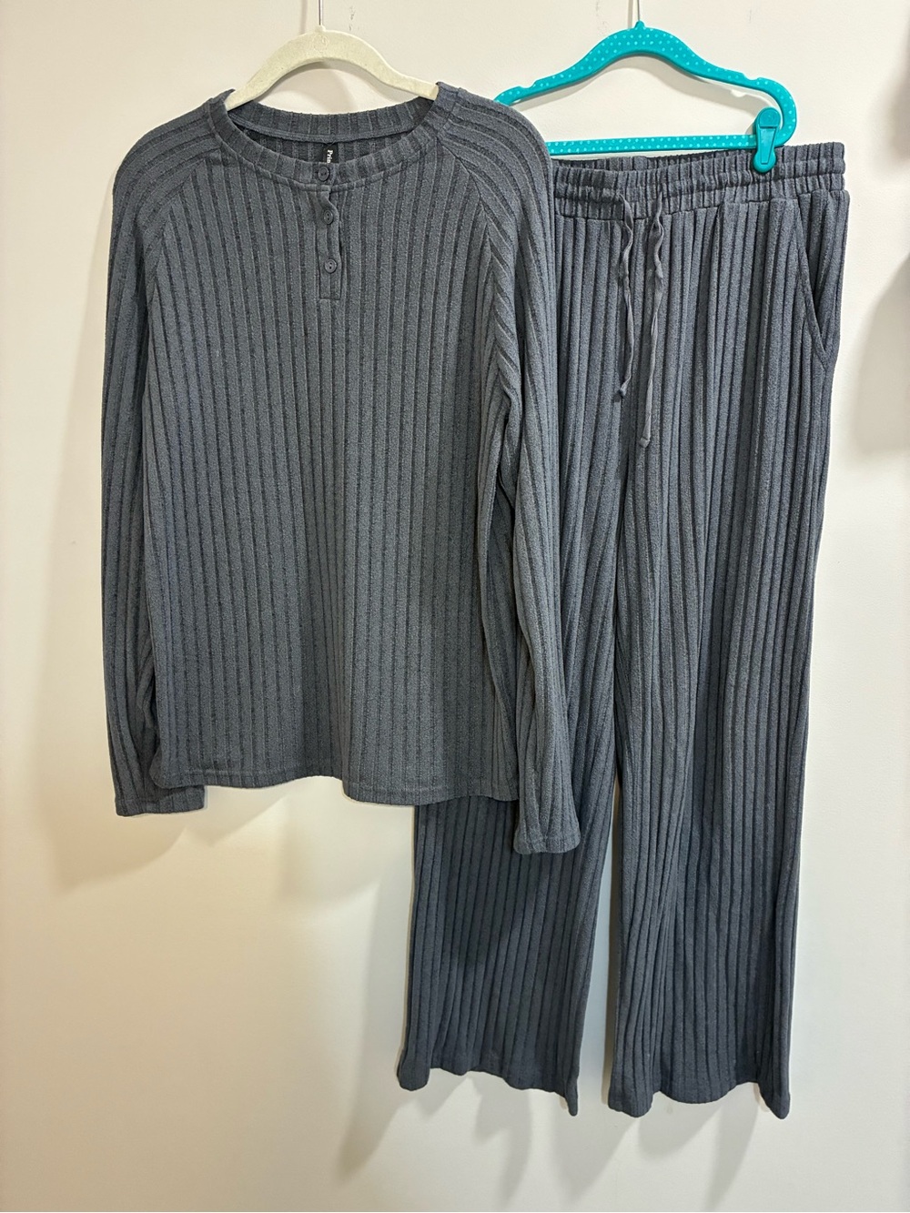 PrinStory Cozy Ribbed Grey Long Sleeve Pajama Set Size Large